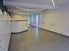 Spatiul Comercial pretabil pentru Cabinet Medical Birouri Showroom